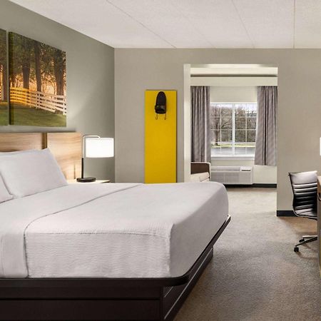 Days Inn & Suites By Wyndham Lancaster Amish Country Mountville Εξωτερικό φωτογραφία