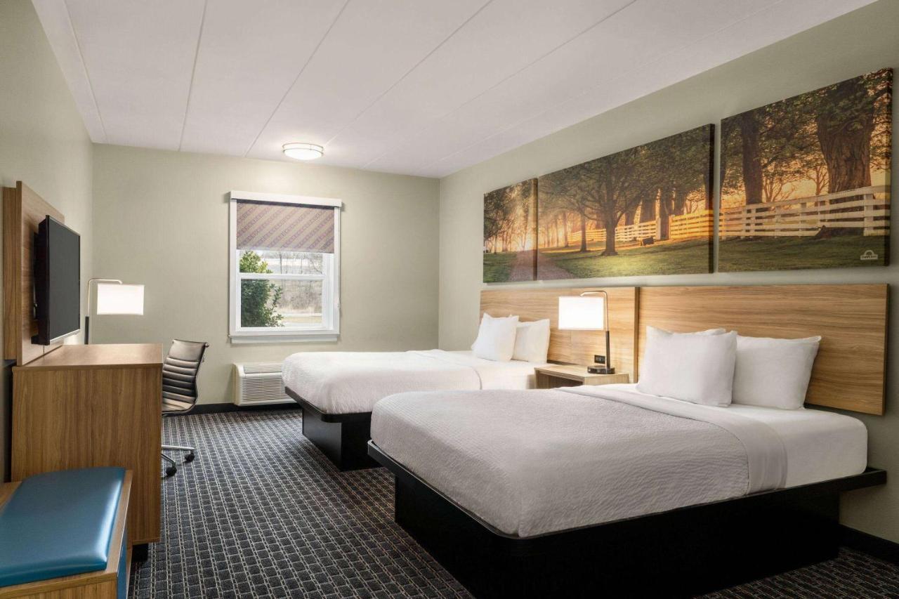 Days Inn & Suites By Wyndham Lancaster Amish Country Mountville Εξωτερικό φωτογραφία