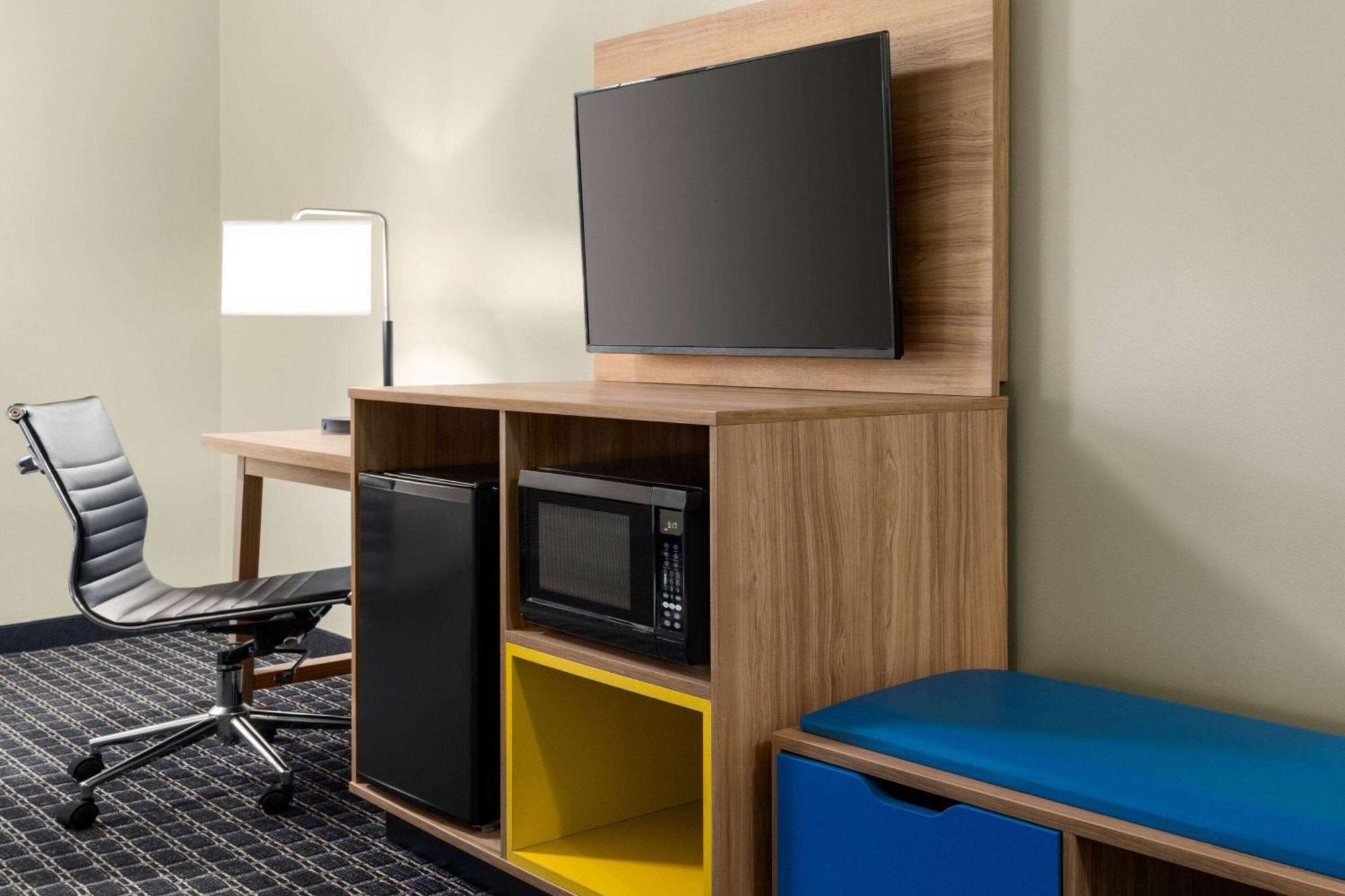 Days Inn & Suites By Wyndham Lancaster Amish Country Mountville Εξωτερικό φωτογραφία