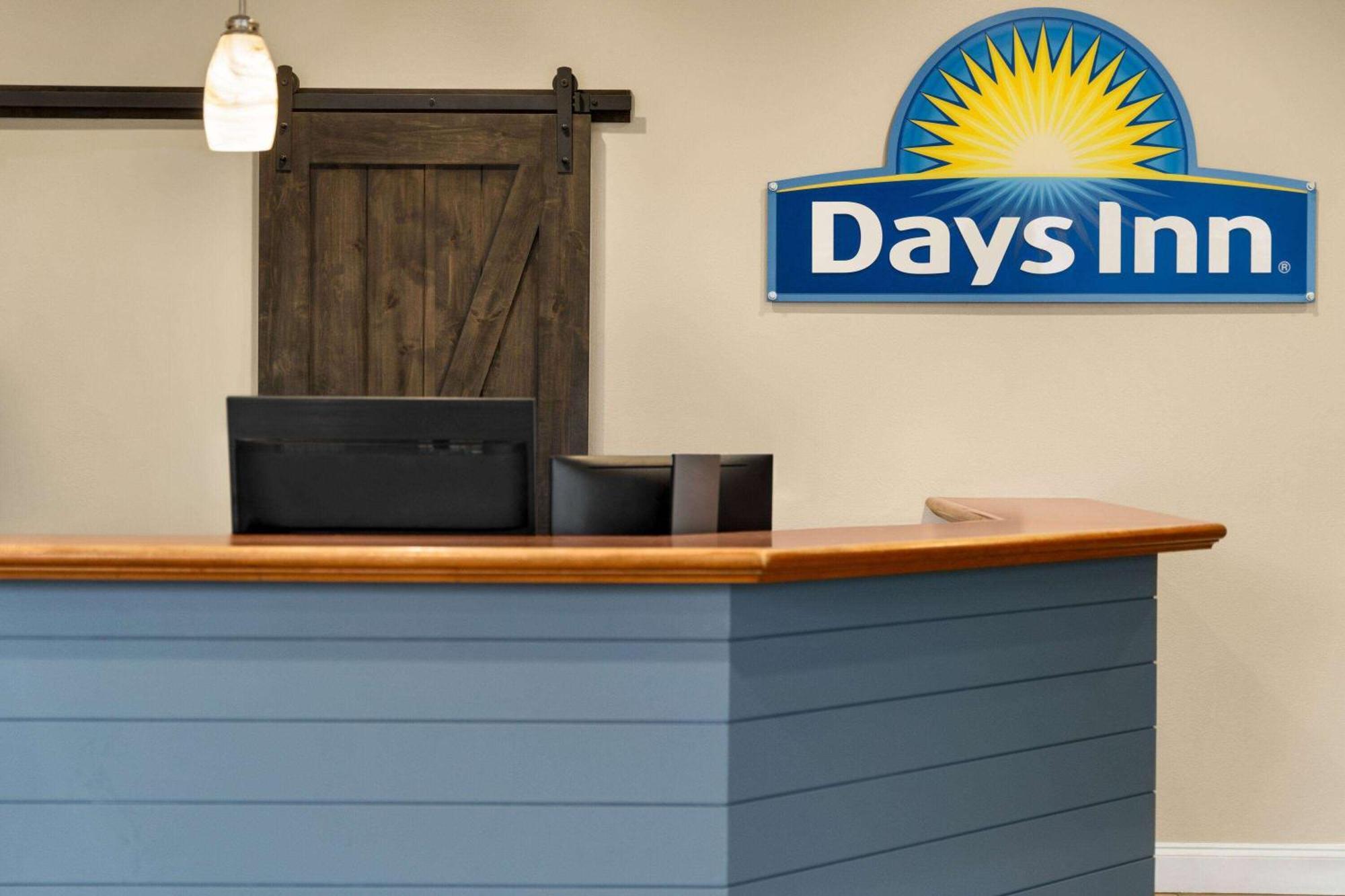 Days Inn & Suites By Wyndham Lancaster Amish Country Mountville Εξωτερικό φωτογραφία
